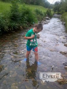 Aritz pescando en Regil, enviado por: Eneko (No registrado)
