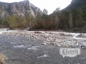 ex-rio esera, enviado por: juan jose narvaez solano (No registrado)