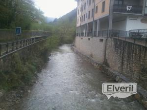 aratz-erreka (afluente del ibai-eder en Urrestilla), sent by: ENEKO