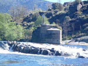 Restos del puente de la Hoyuelas, enviado por: enedino