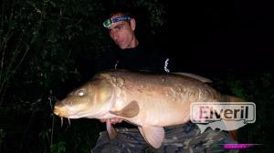 una preciosa carpa royal de 17k, envoyé par: miguel angel manzano vila (Non enregistré)